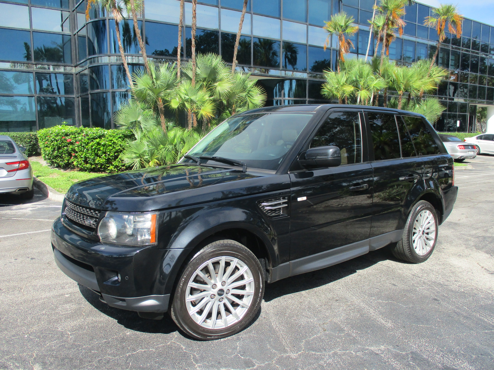 2012 LAND ROVER HSE